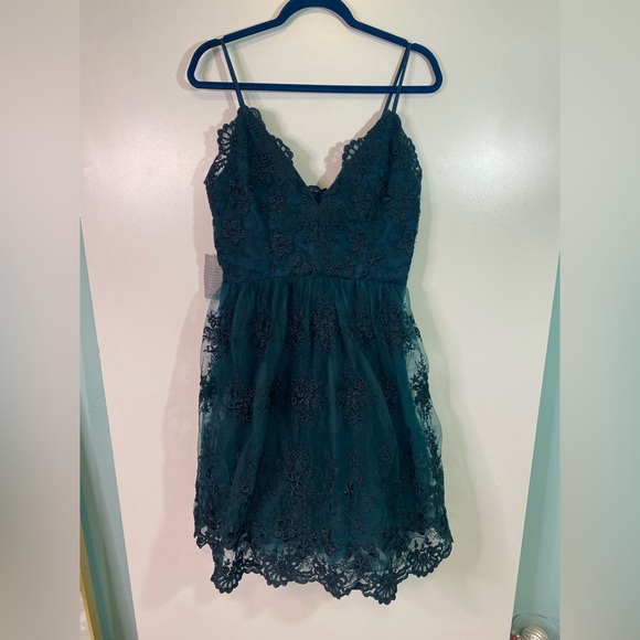 #168 Chi Chi London Cami Lace Skater Dress size 8 BWT - Picture 4 of 12